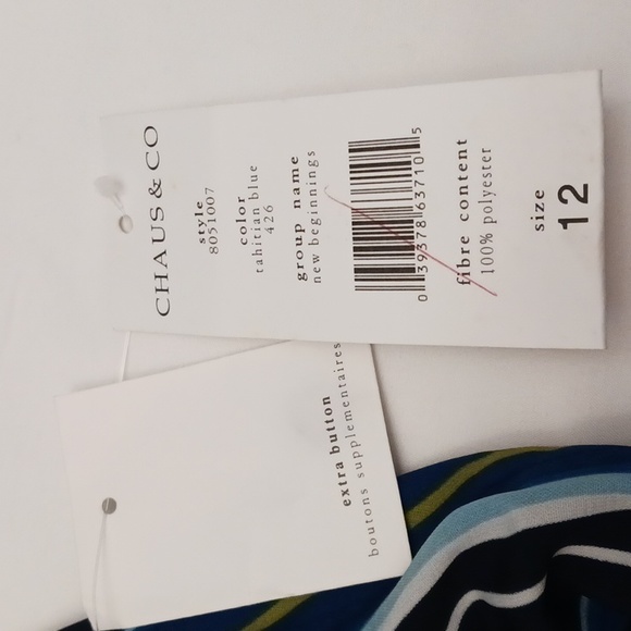 Chaus & CO size 12 women's button-up shirt with long sleeves in stripes colors. - Picture 13 of 17